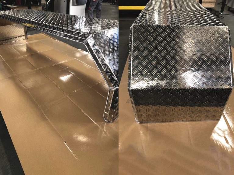 The Steel Company produceert aluminium gezette spatschermen